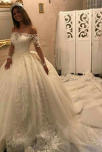 Laden Sie das Bild in den Galerie-Viewer, Bateau Wedding Dresses Bridal Gown with Sleeves