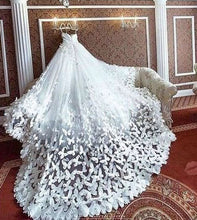 Charger l&#39;image dans la galerie, Strapless Wedding Dresses with 3D Flowers Bridal Gowns