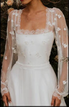 Carica l&#39;immagine nel visualizzatore di Gallery, Unique Wedding Dresses with Full Sleeves