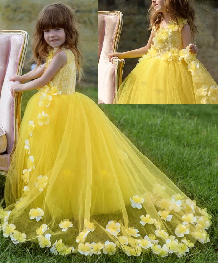 Yellow Short Flower Girl Dresses with 3D Handmade Flowers