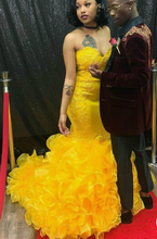 Load image into Gallery viewer, Yellow Prom Dresses Mermaid with Beads